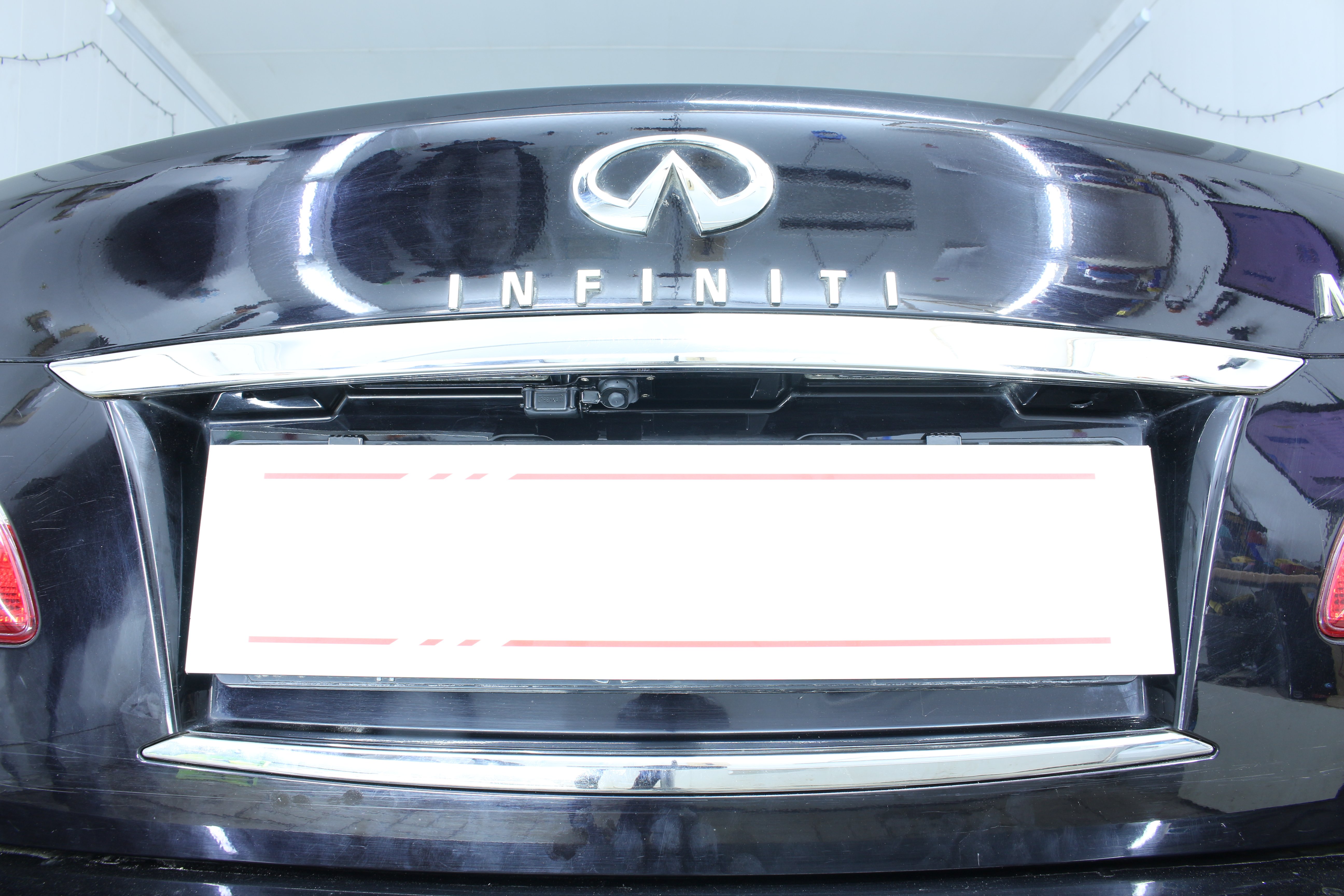 Защита камеры заднего вида для Infiniti M IV