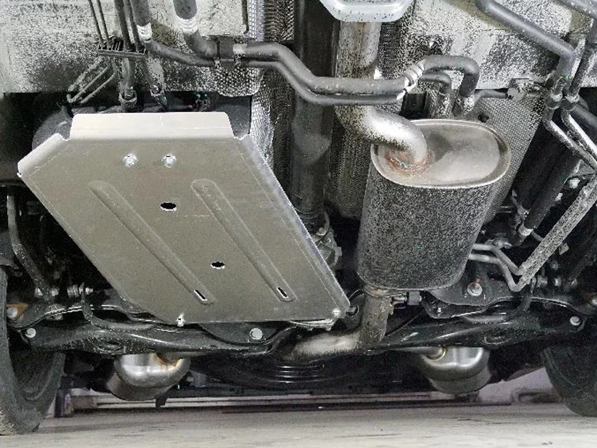 Защита топливного бака и заднего редуктора для EXEED VX I  ТСС ZKTCC00527