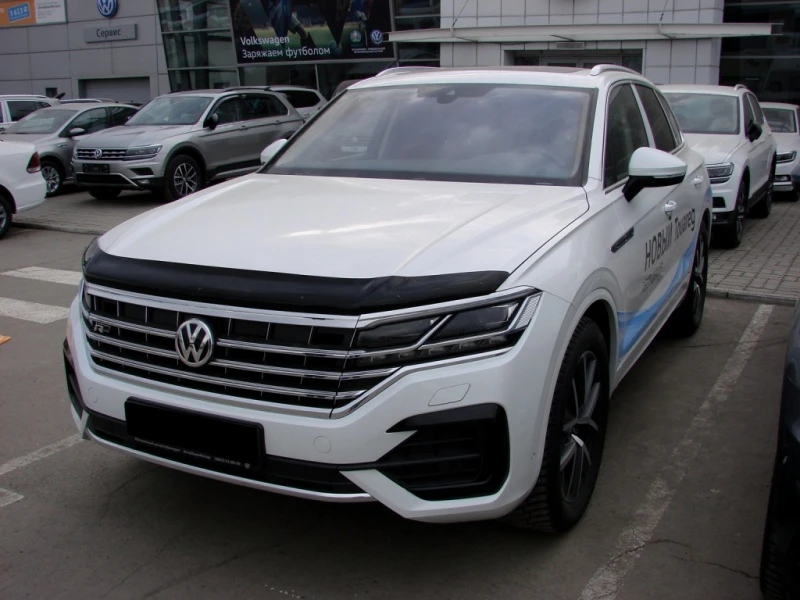 Дефлектор капота темный для Volkswagen Touareg III Рестайлинг  SIM NLD.SVOTOU1812