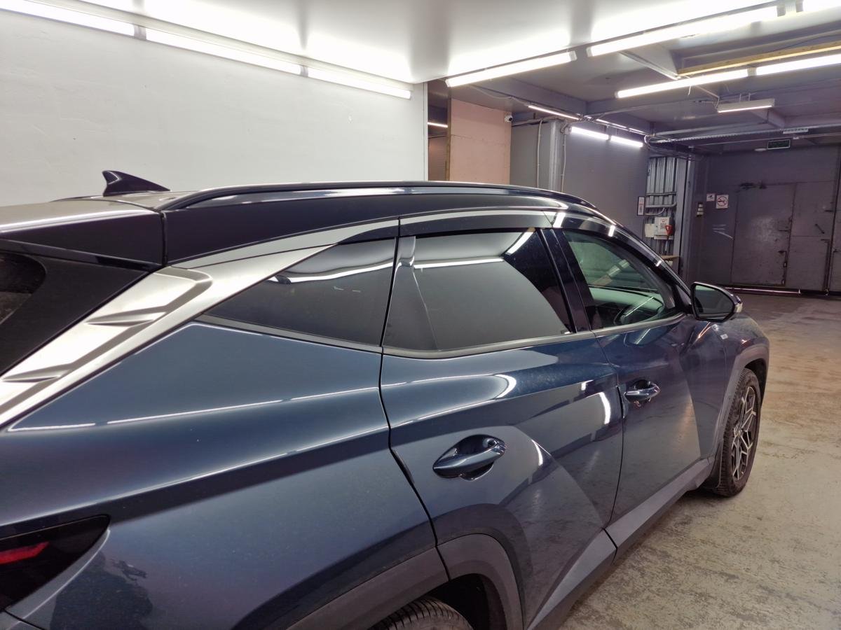 Дефлекторы окон 2D с хром накладками 6 шт. (под наклоном) (короткая база) для Hyundai Tucson IV Рестайлинг