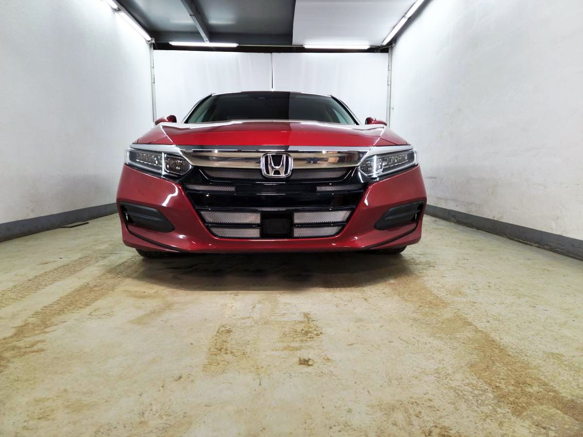 Защитная сетка радиатора низ 4 части для Honda Accord X