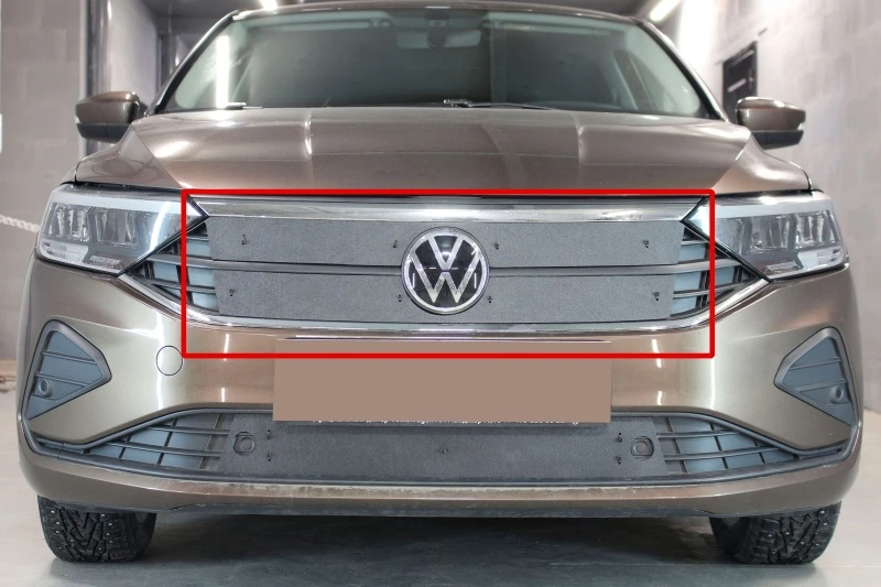 Зимняя заглушка радиатора на стяжке (2 части) верх для Volkswagen Polo VI Черный Стрелка 11 ZZ.VWPOL20.top