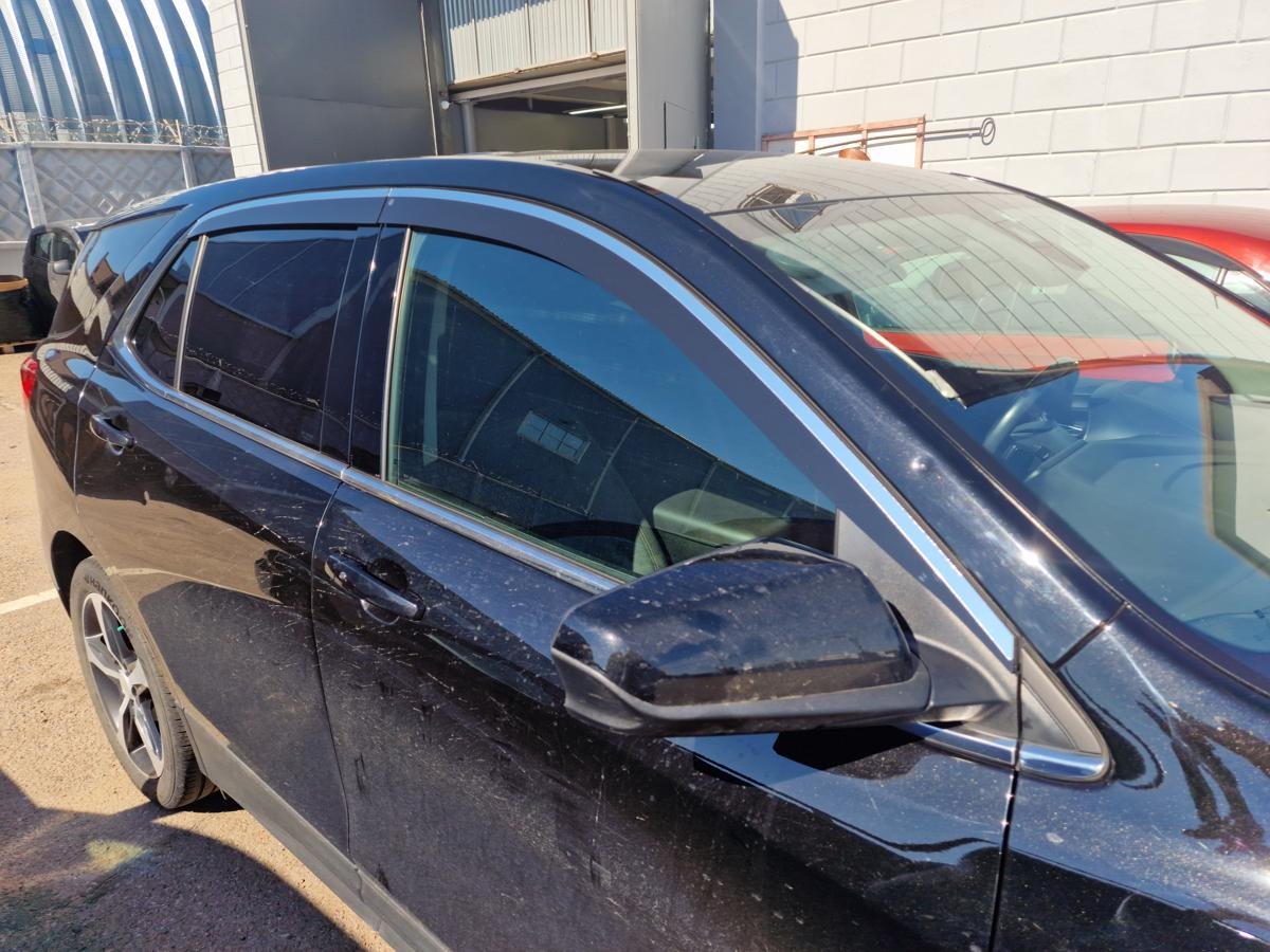 Дефлекторы окон 2D с хром накладками 4 шт. для Chevrolet Equinox III