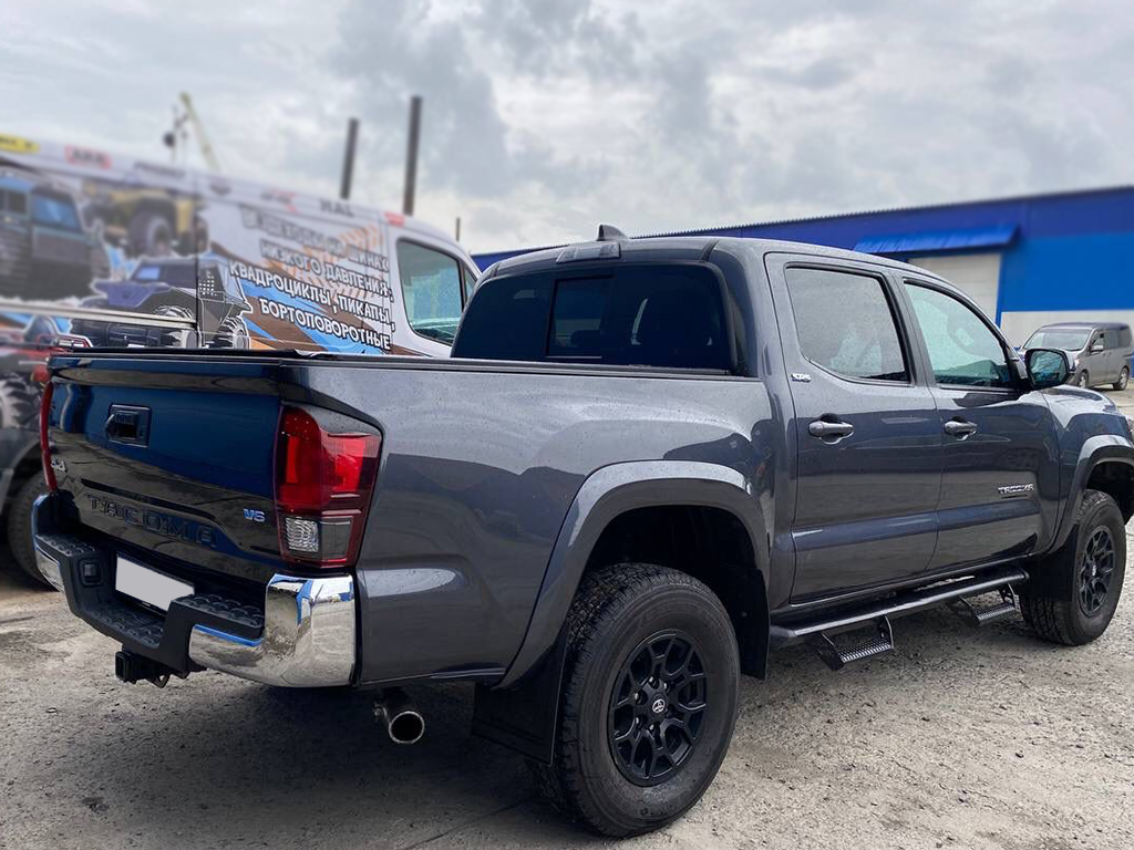 Крышка 4-х секционная HAL 4S PRO для Toyota Tacoma III