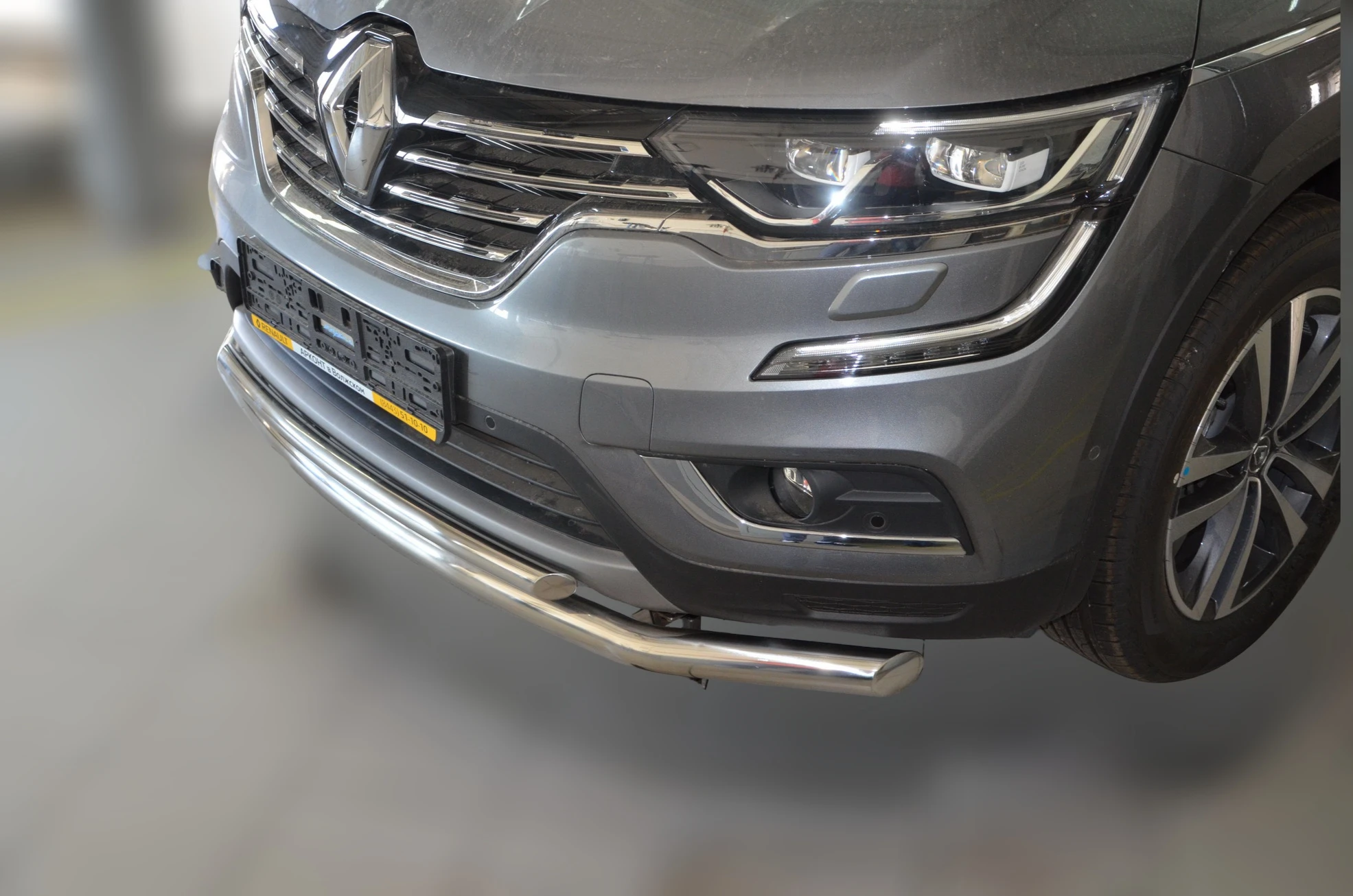 Защита переднего бампера двойная d60/42 мм для Renault Koleos II  Юко RKS.17.03