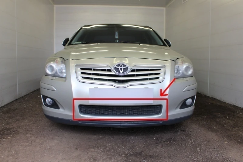 Защитная сетка радиатора для Toyota Avensis II Рестайлинг Черный Стрелка 11 TAV06.black