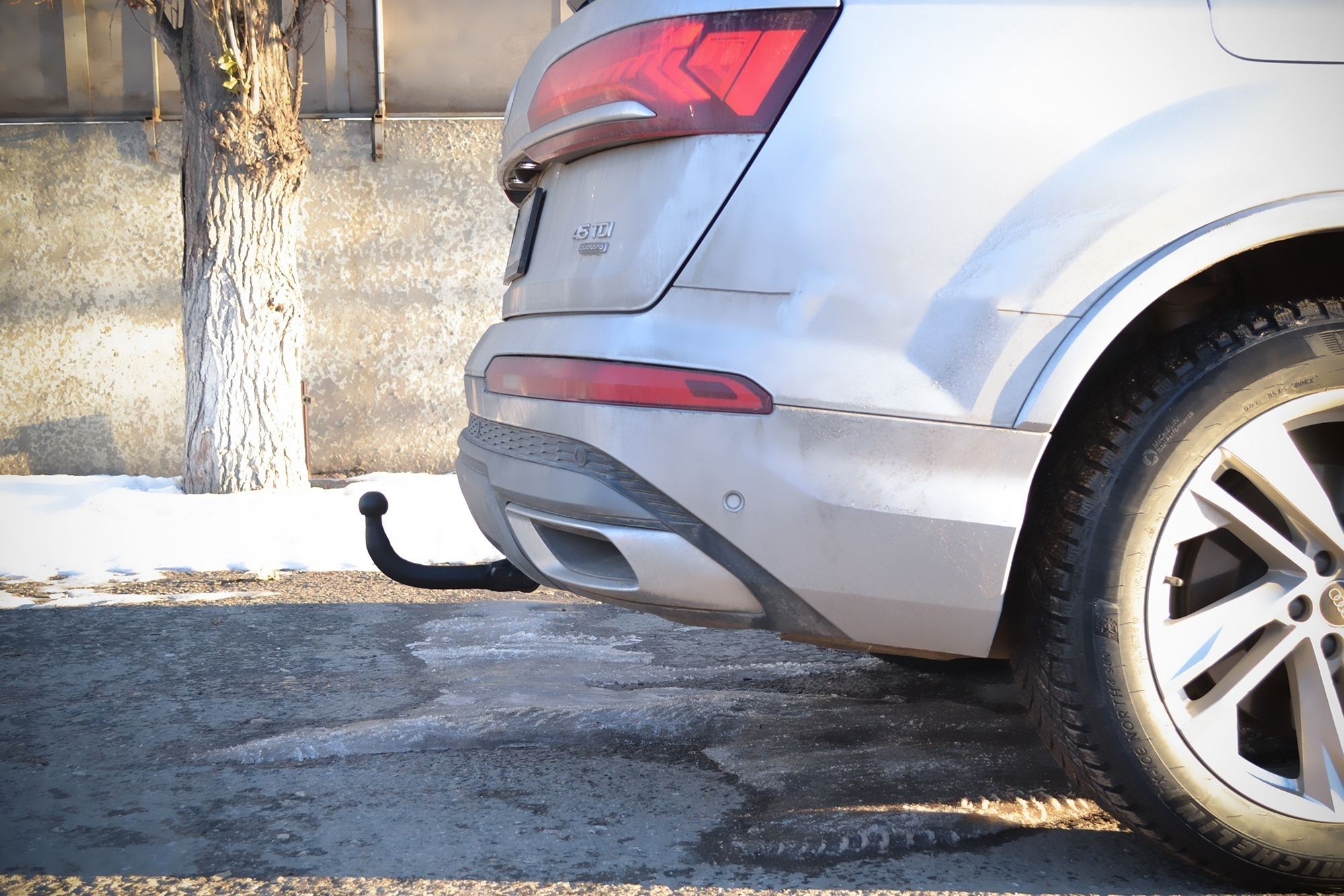 Фаркоп Pt group с типом шара вертикальный быстросъем для Volkswagen Touareg III