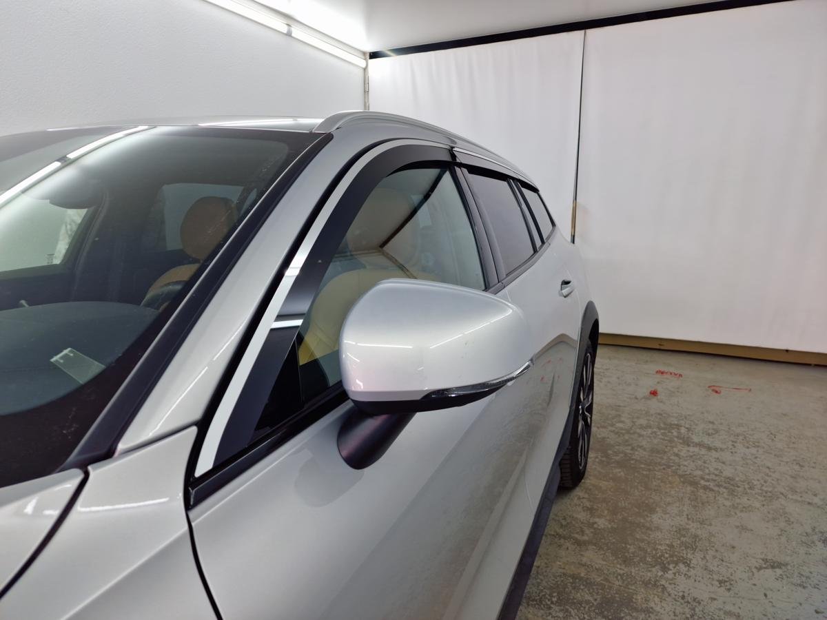 Дефлекторы окон 2D с хром накладками 6 шт. под наклоном для Volvo V60 II