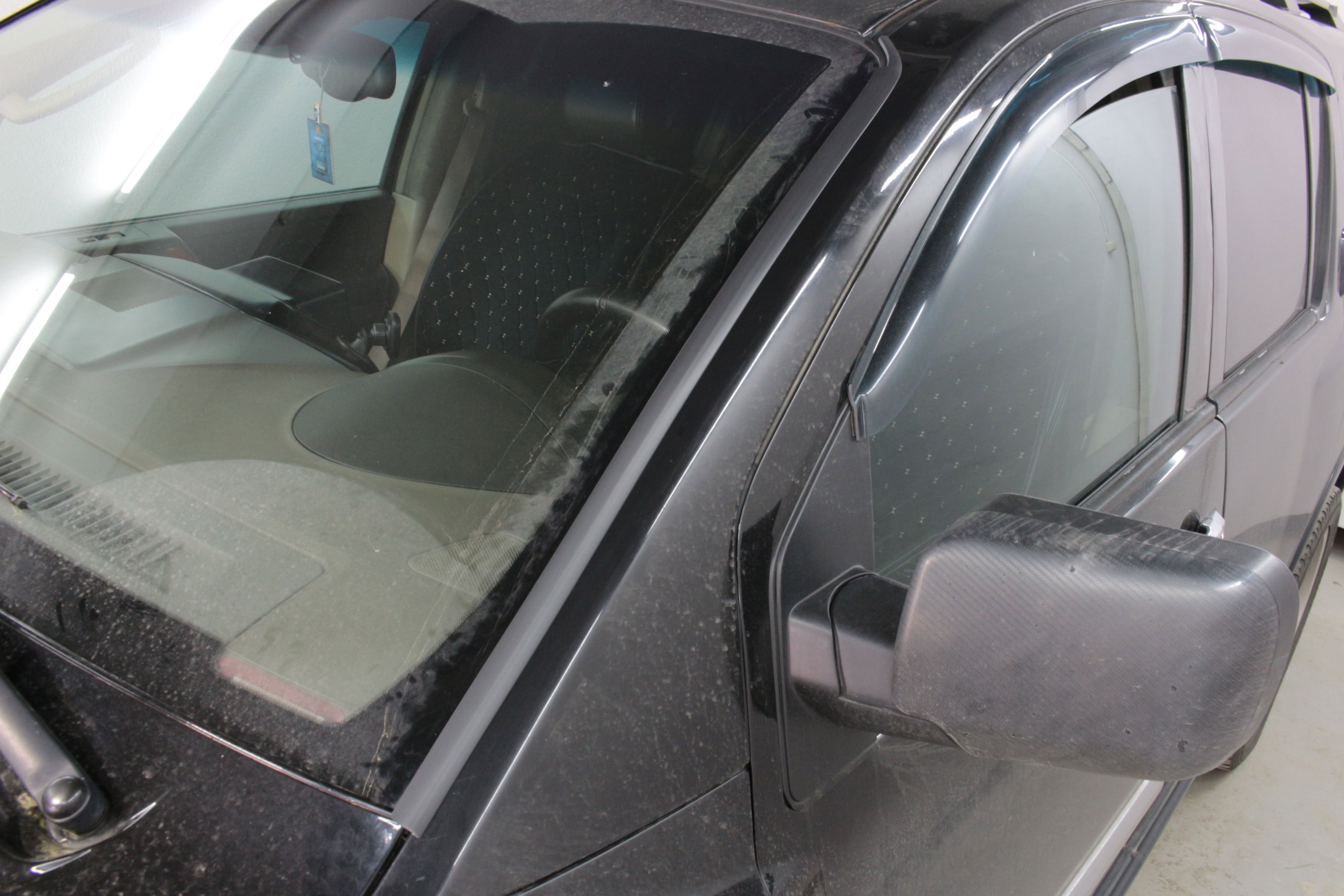 Дефлектор (водосток) лобового стекла для Infiniti QX56 I