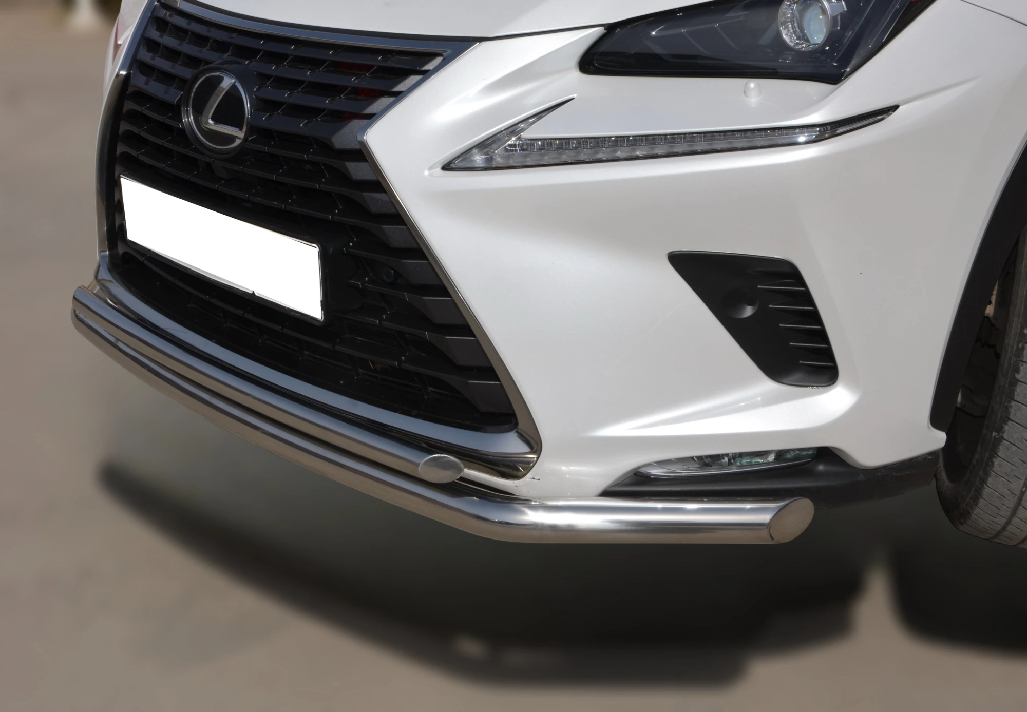 Защита переднего бампера двойная d60/42 мм для Lexus NX I Рестайлинг  Юко LNX.200.17.03