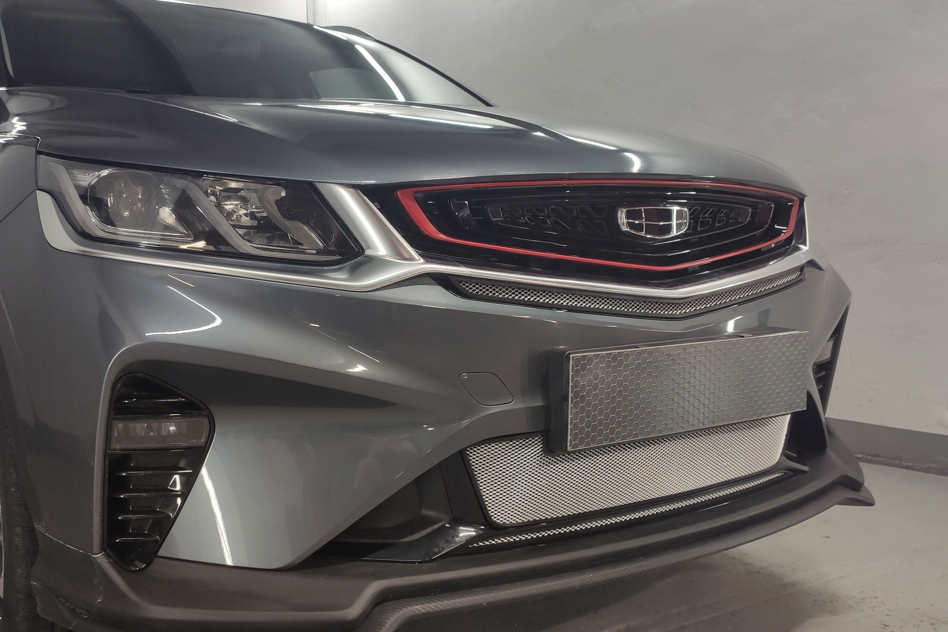 Защитная сетка радиатора центр для Geely Coolray I