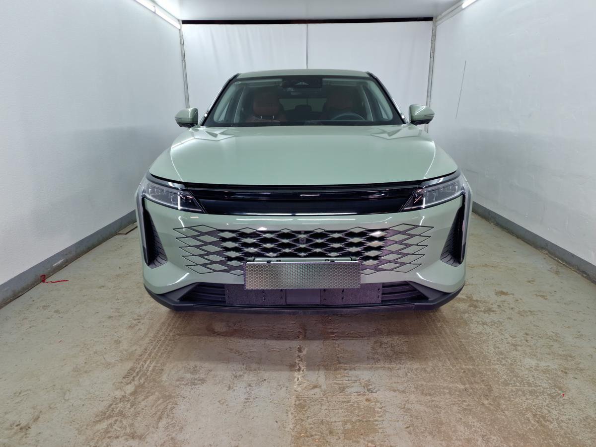 Зимняя заглушка радиатора на стяжке низ (2 части) для EXEED RX