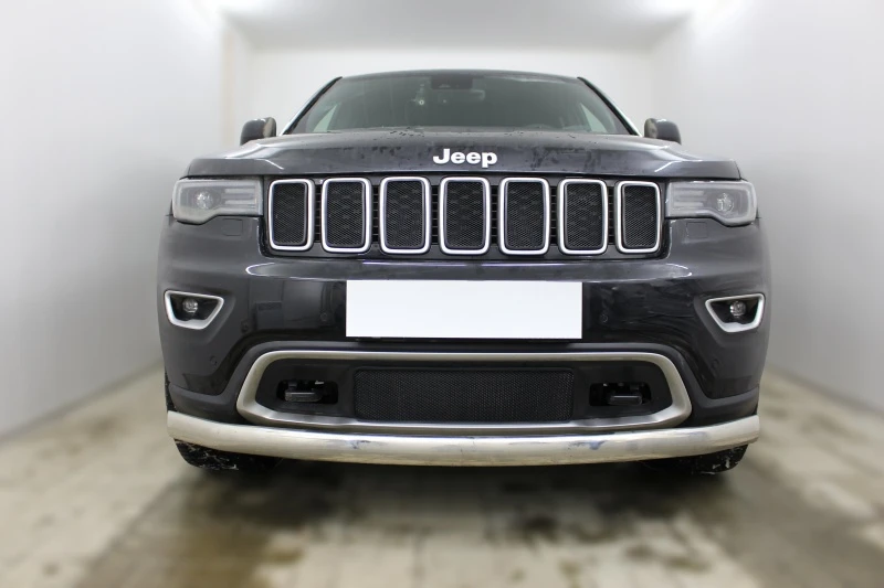 Комплект сеток black верх (Laredo, Limited, Overland) и низ для Jeep Grand Cherokee IV (WK2) Рестайлинг 2 Черный Стрелка 11 JGCH18.top.black-JGCH18.bot.black