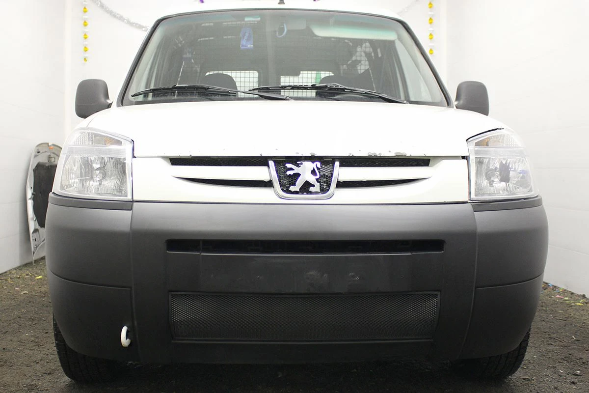 Защитная сетка радиатора низ для Peugeot Partner I Рестайлинг