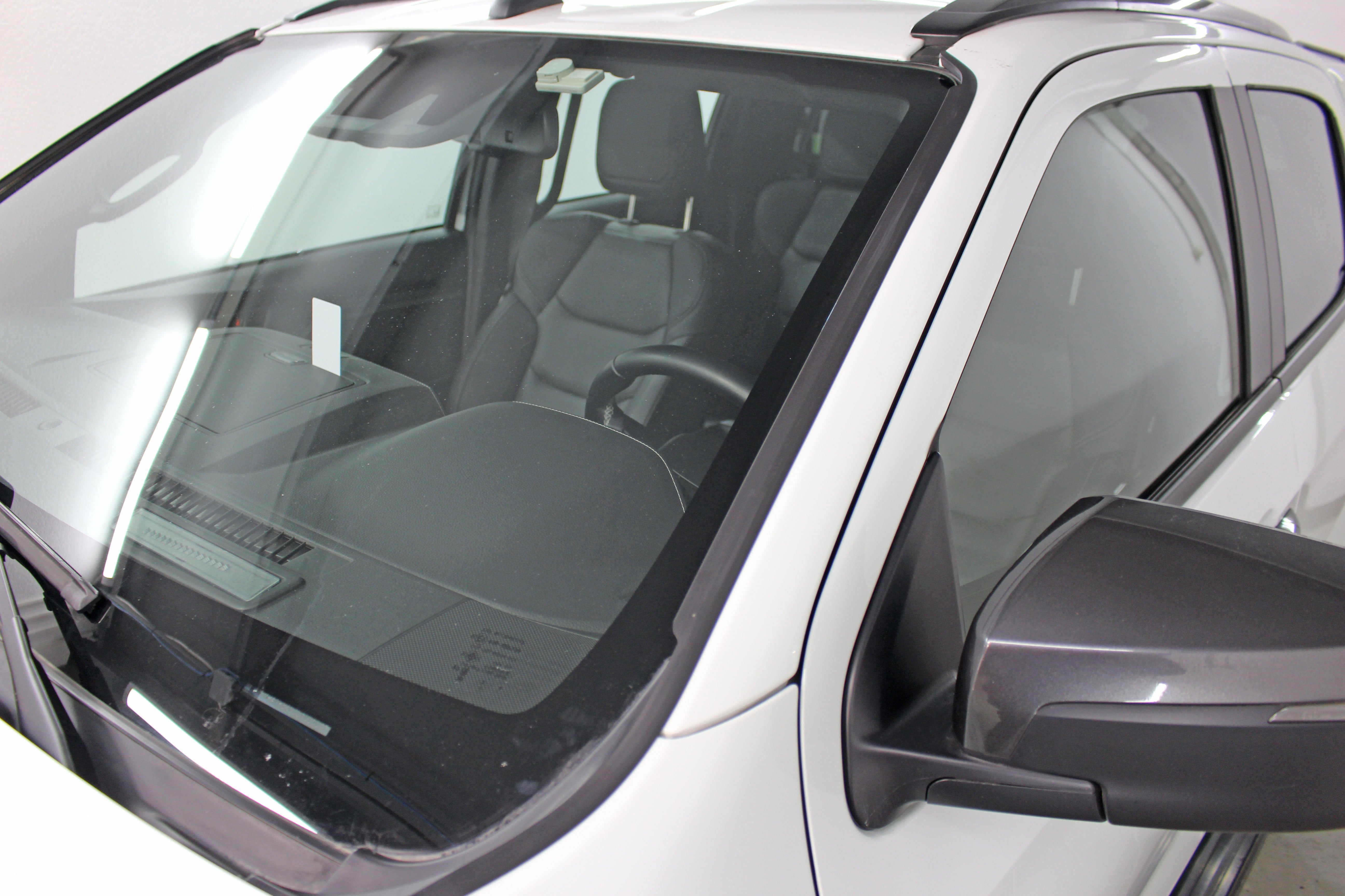 Дефлектор (водосток) лобового стекла для Isuzu D-Max III