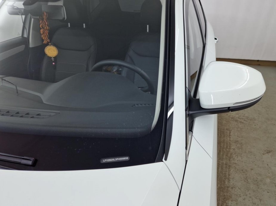 Водосток лобового стекла Премиум для Jetta VS5 I Рестайлинг 2