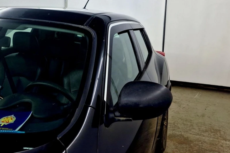 Дефлекторы окон 2D с хром накладками 6 шт. для Nissan Juke I Черный Стрелка 11 2D244-6C.S11