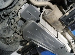 Защита топливного бака для Toyota Highlander IV (U70)  ТСС ZKTCC00474
