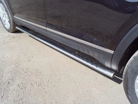 Пороги овальные с проступью 75х42 мм для Volkswagen Teramont I