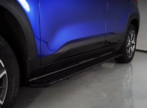 Пороги алюминиевые "Slim Line Black" 1780 мм для Kia Seltos I Черный ТСС KIASELT20-21B