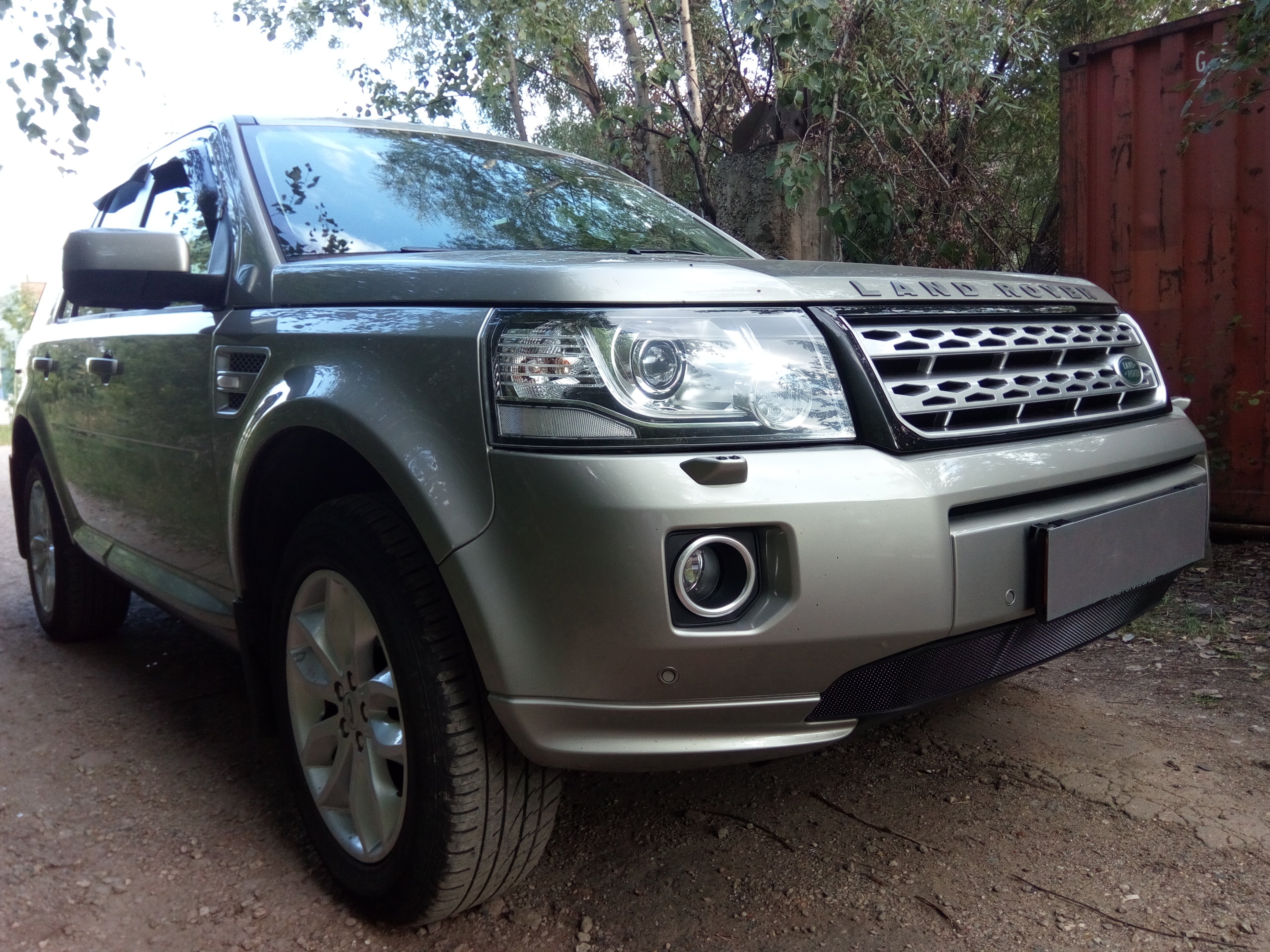 Защитная сетка радиатора для Land Rover Freelander II Рестайлинг 2