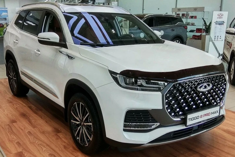 Дефлектор капота темный для Chery Tiggo 8 Pro  SIM NLD.SCRTIG8P2112