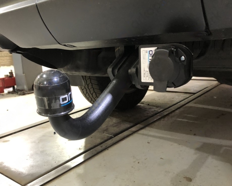 Фаркоп Oris c типом шара А для Lexus LX IV