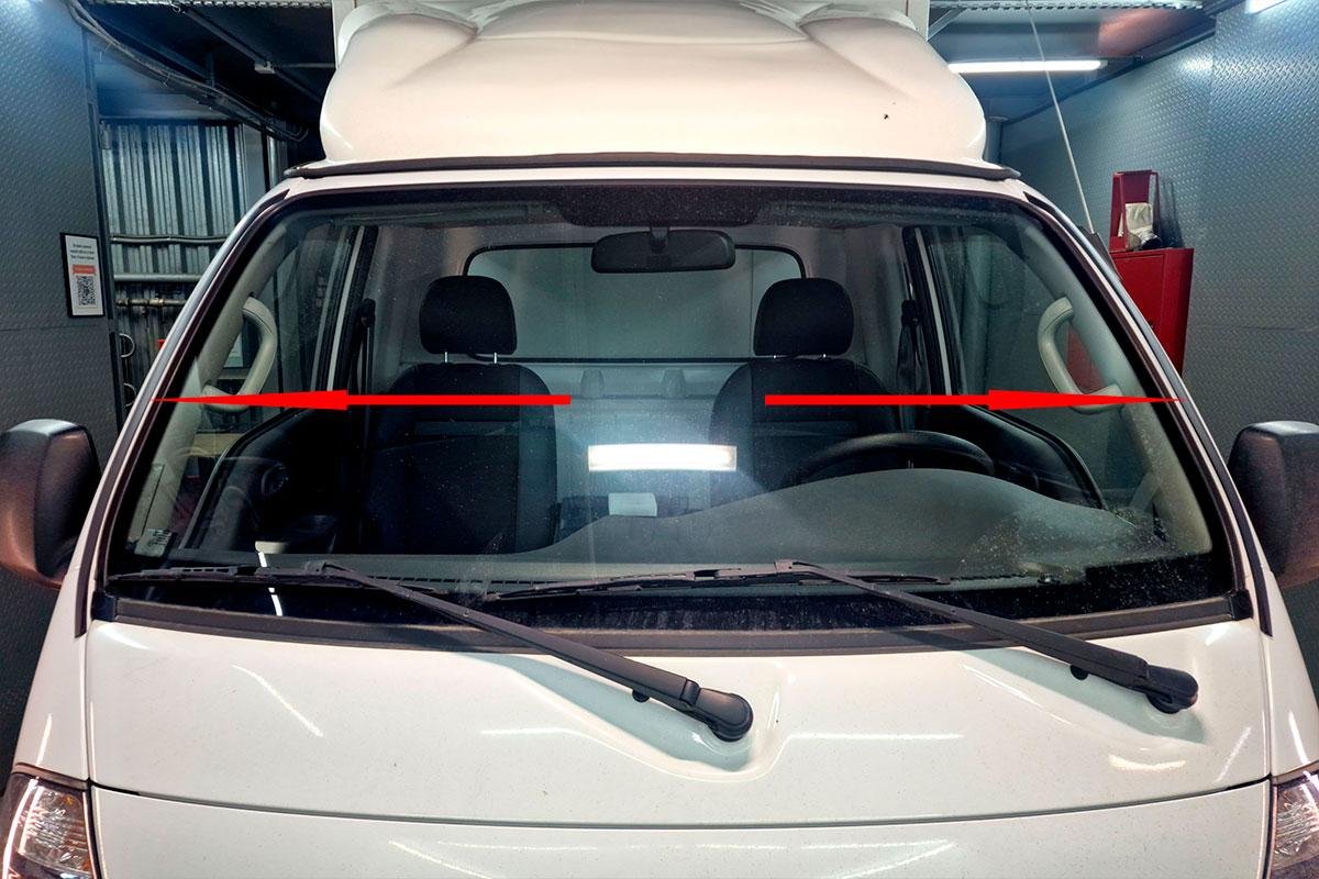 Дефлектор (водосток) лобового стекла для Kia K-Series IV Рестайлинг