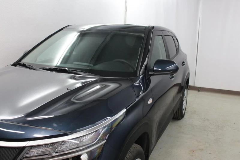 Дефлекторы окон 2D 6 шт для Kia Seltos I Черные Стрелка 11 2D031-6.S11