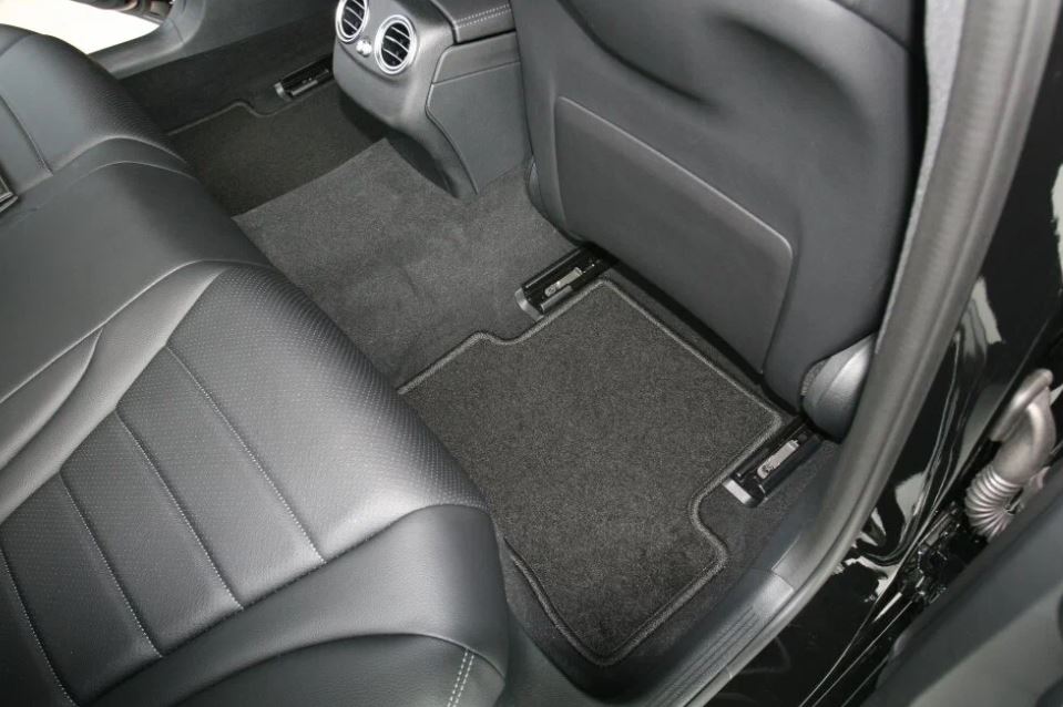 Коврики в салон текстиль Klever Standard 4 шт для Mercedes-Benz C-Класс III (W204) Рестайлинг