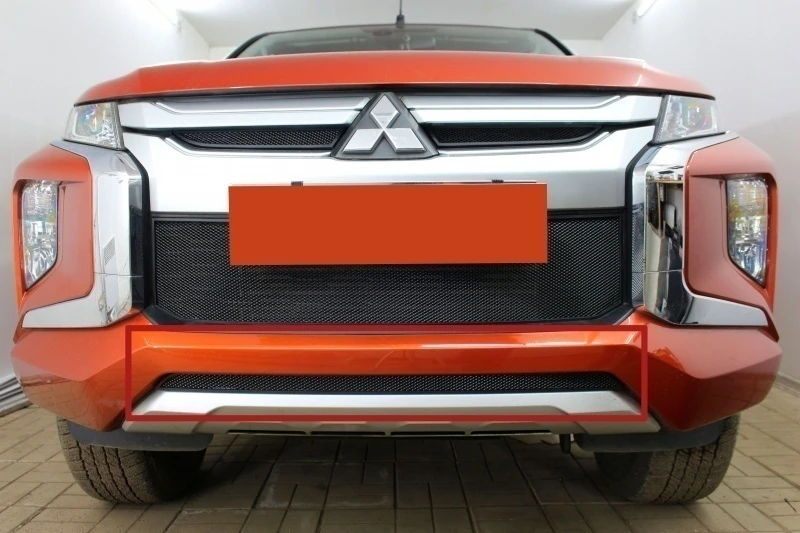 Защитная сетка радиатора низ для Mitsubishi L200 V Рестайлинг Черный Стрелка 11 MITL200V19.bot.black