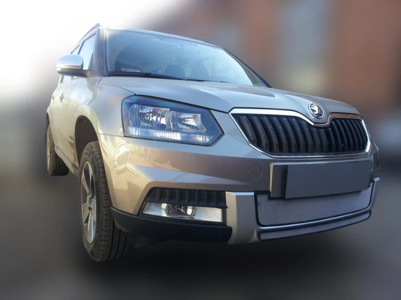 Комплект сеток chrome низ и центр для Skoda Yeti I Рестайлинг Хром Стрелка 11 SKYTOUT14.bot.chrome-SKYTOUT14.mid.chrome