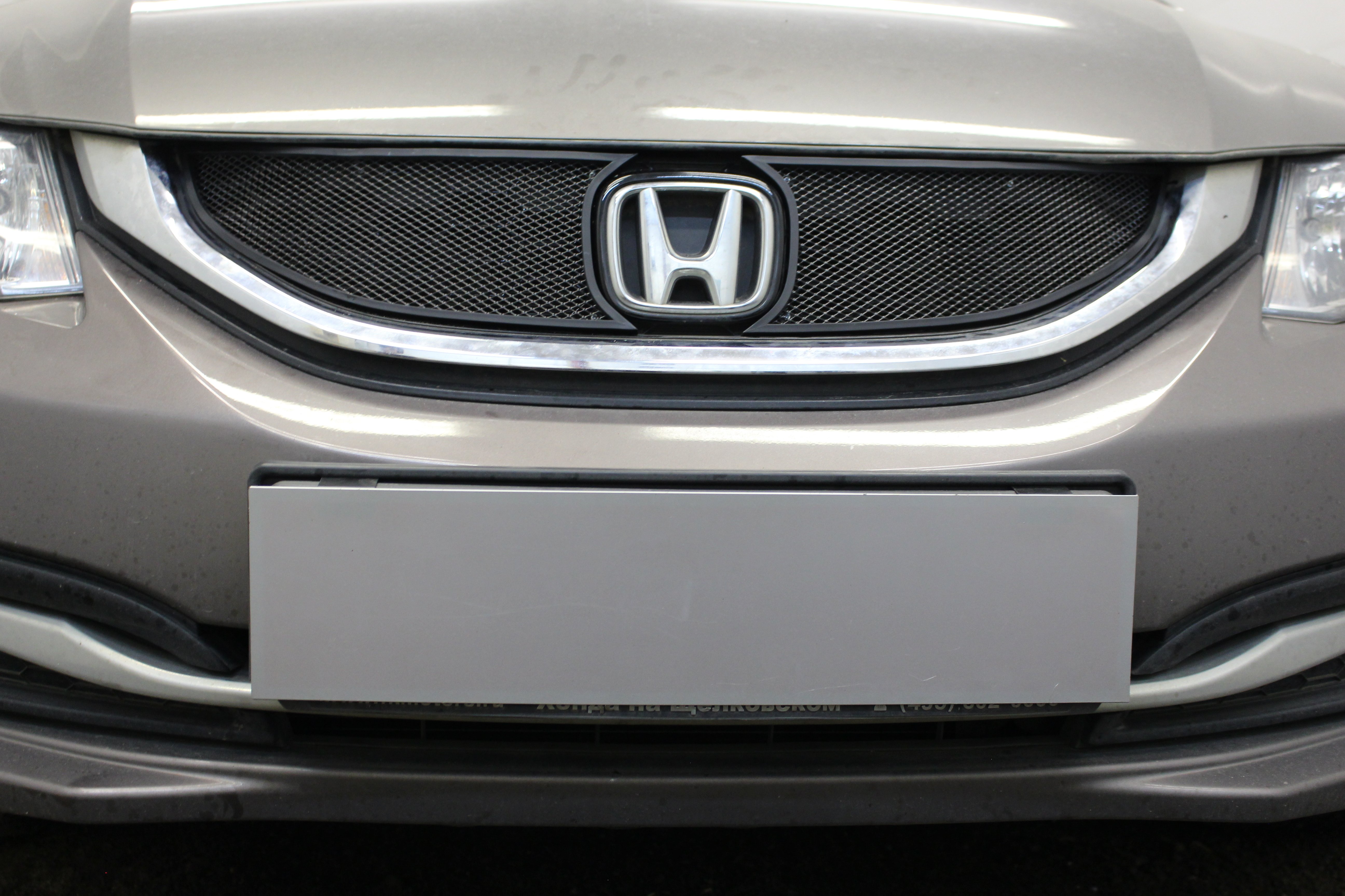 Защитная сетка радиатора для Honda Civic IX Рестайлинг