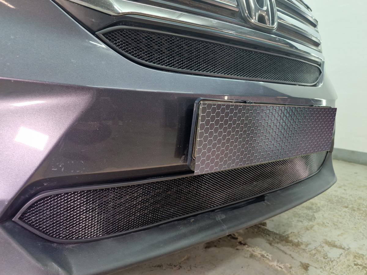 Защитная сетка радиатора низ для Honda Pilot III