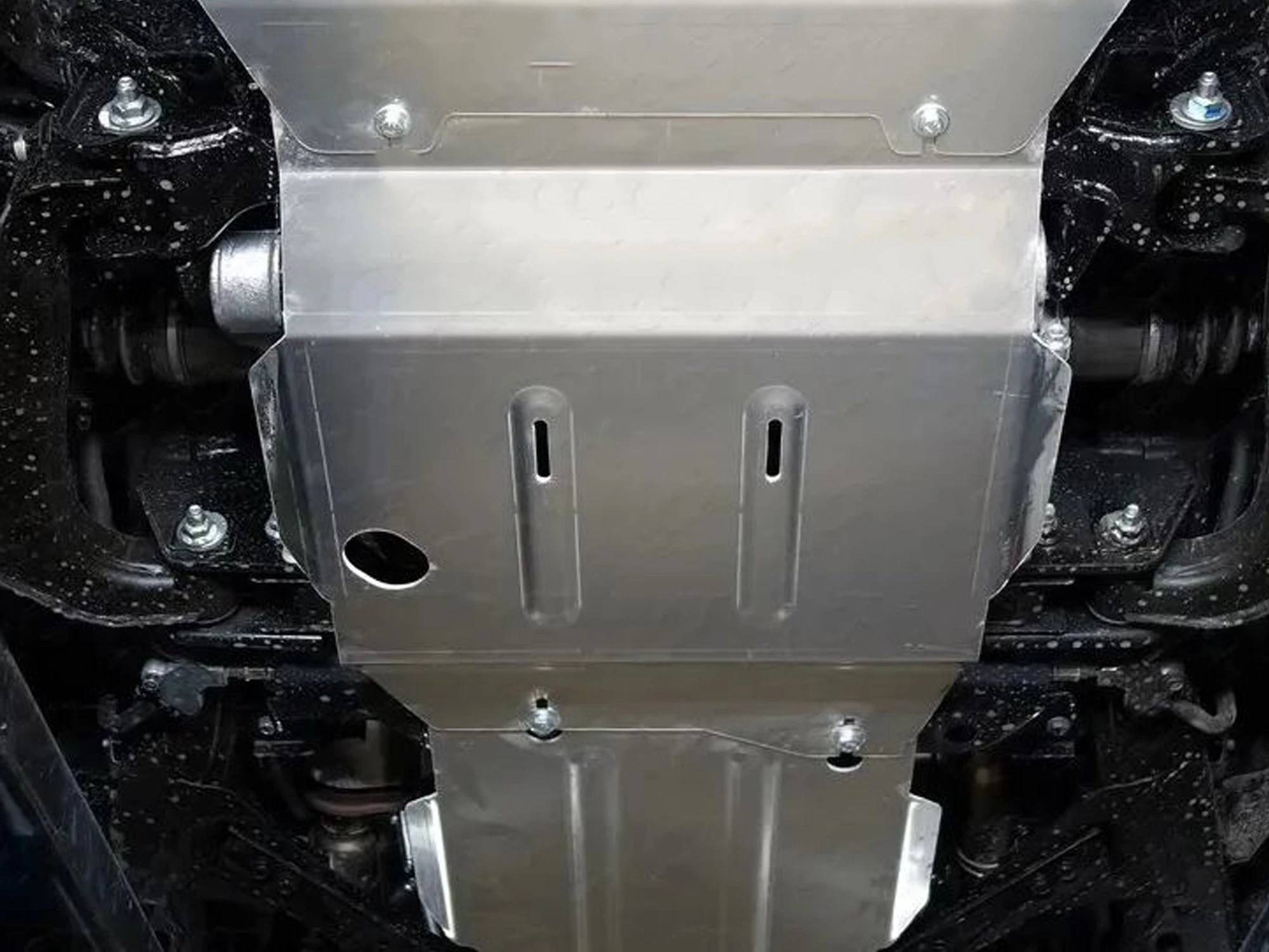 Защита картера для Nissan Patrol VI (Y62)  ТСС ZKTCC00039
