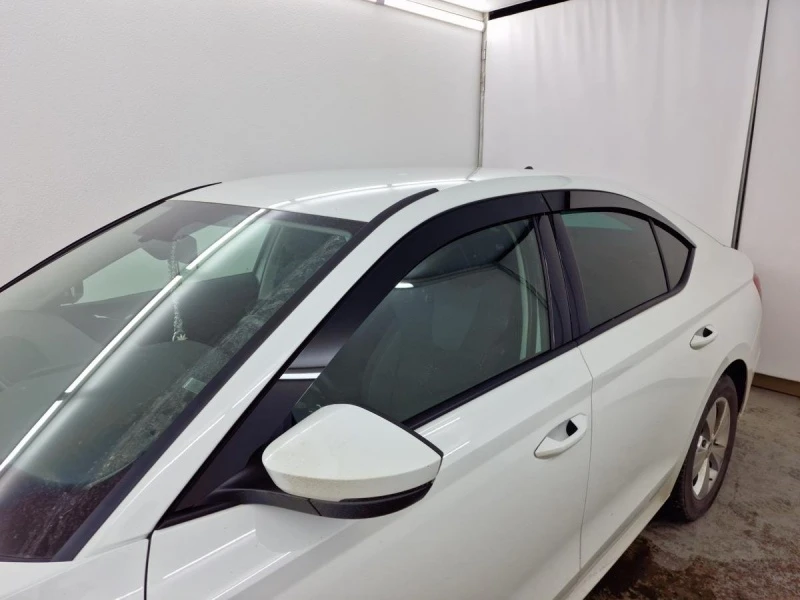 Дефлекторы окон 2D 4 шт для Skoda Octavia IV (A8) Черные Стрелка 11 2D007-4.S11