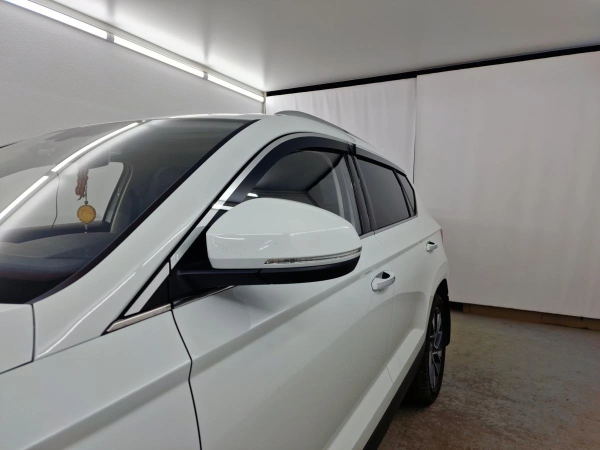 Дефлекторы окон с хром накладками 2D 8 шт для Jetta VS5