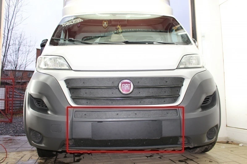 Зимняя заглушка радиатора на стяжке низ (2 части) для Fiat Ducato III Рестайлинг Черный Стрелка 11 ZZ.FDUC14.bot