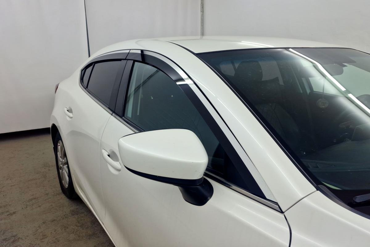 Дефлекторы окон 2D с хром накладками 4 шт. для Mazda 3 III (BM) Рестайлинг