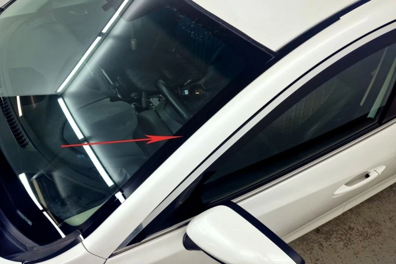 Водосток лобового стекла Премиум для Mazda 3 III (BM) Рестайлинг Черный Стрелка 11 VP.102