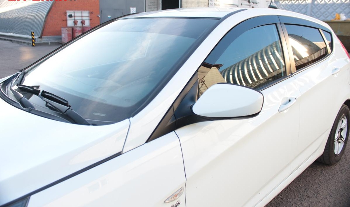 Дефлекторы окон 2D 6 шт (для кузова хэтчбек) для Hyundai Solaris I Рестайлинг