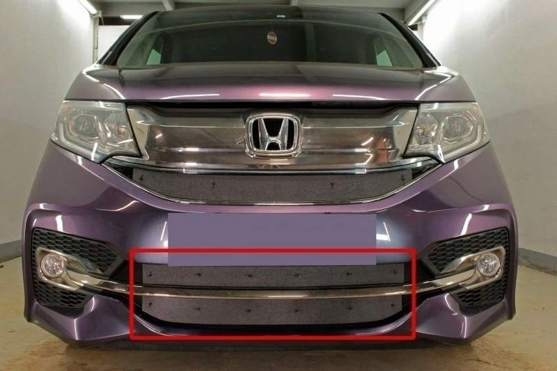 Зимняя заглушка радиатора на стяжке низ для Honda Stepwgn V Черный Стрелка 11 ZZ.HONSW15.bot