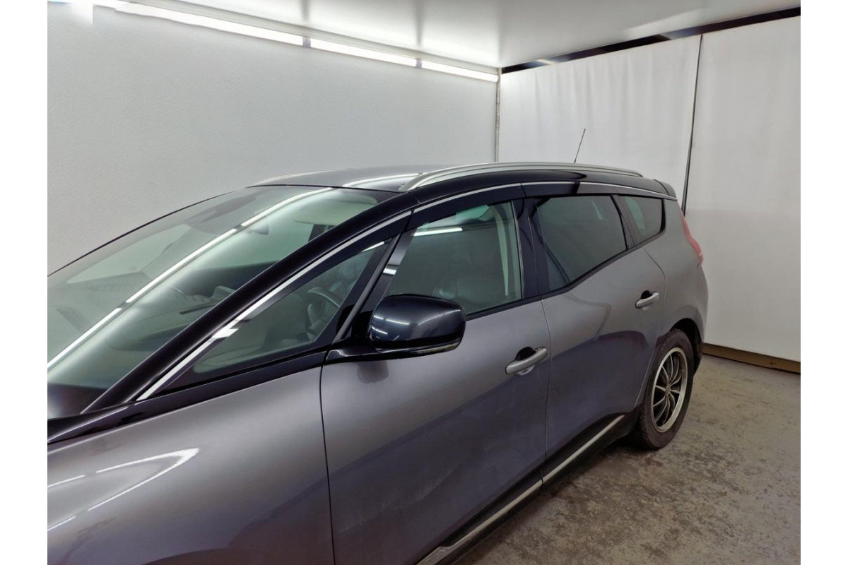 Дефлекторы окон 2D с хром накладками 10 шт. для Renault Grand Scenic III