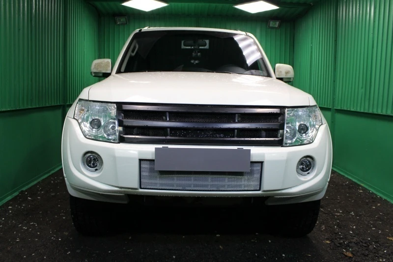 Защитная сетка радиатора для Mitsubishi Pajero IV Рестайлинг 1 Хром Стрелка 11 MITPIV11.chrome
