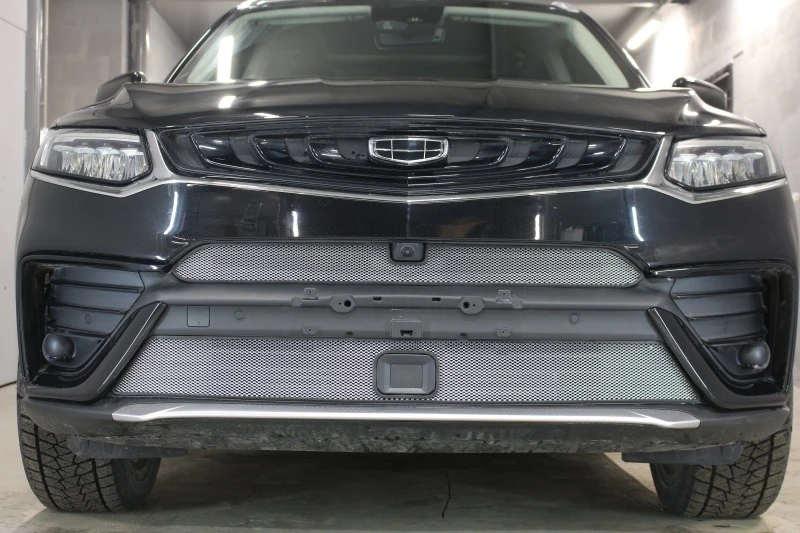 Комплект сеток chrome верх с камерой и низ для Geely Tugella I Хром Стрелка 11 GTUG20.top.chrome-GTUG20.bot2.chrome