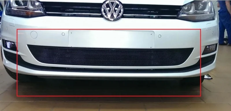 Защитная сетка радиатора для Volkswagen Golf VII Черный Стрелка 11 WGOL.black
