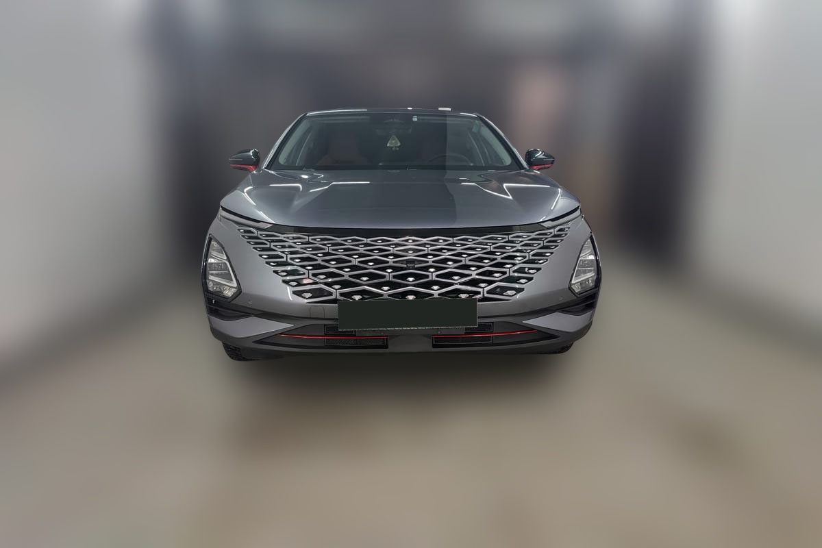 Накладка на капот между фар для Omoda C5 I