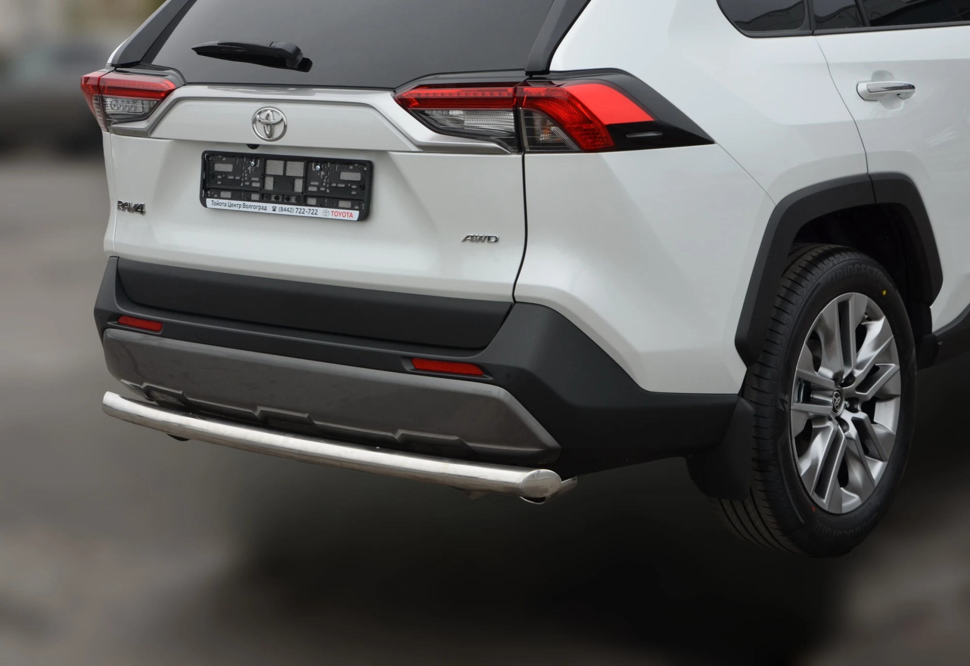 Защита заднего бампера d60 мм для Toyota RAV4 V (XA50)  Юко TRAV.19.11