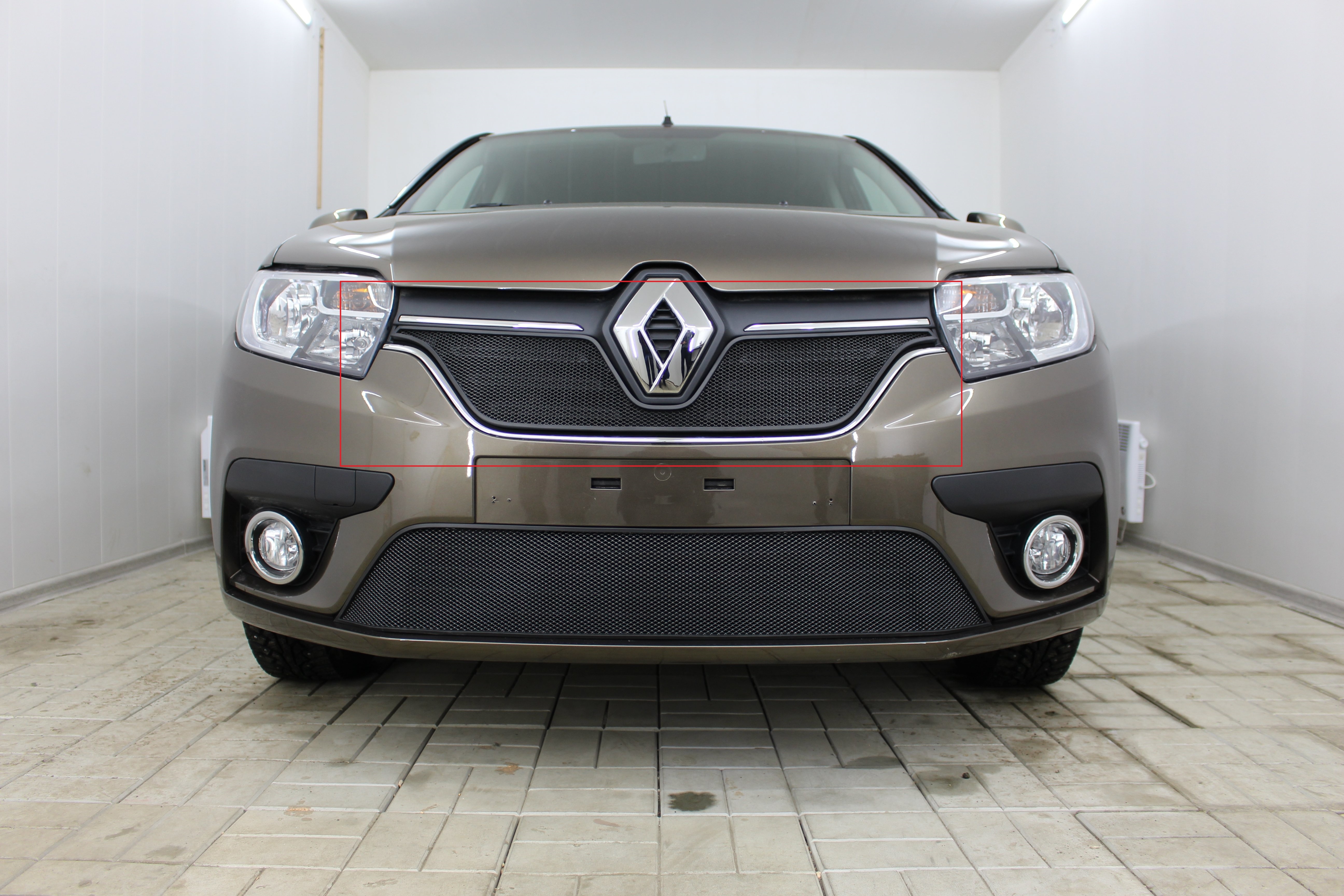 Защитная сетка радиатора верх для Renault Sandero II Рестайлинг