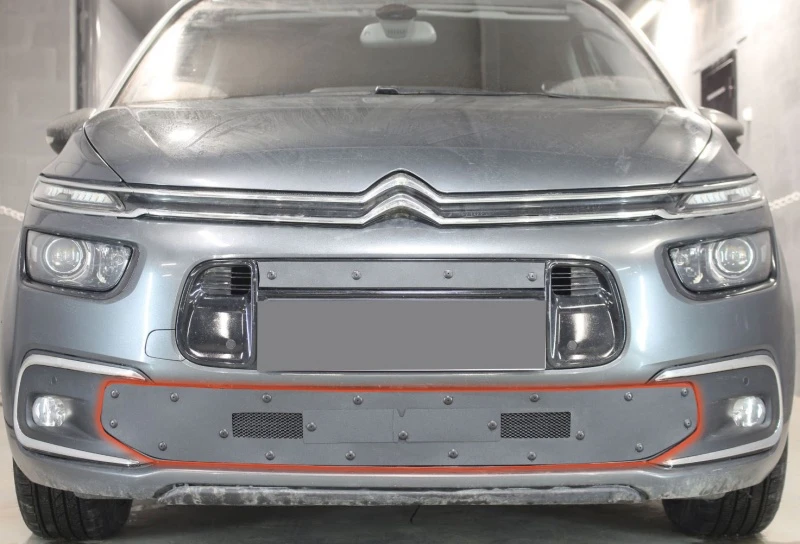 Зимняя заглушка радиатора к съемной сетке низ для Citroen Grand C4 Picasso II Рестайлинг Черный Стрелка 11 CC4.GPV.bot